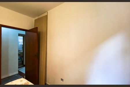 Casa à venda com 240m², 6 quartos e 3 vagas Casa à venda com 240m², 6 quartos e 3 vagasQuarto 1