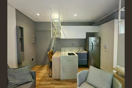 Casa para alugar com 1 quarto, 38m² em Cambuí, Campinas