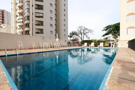 Apartamento à venda com 70m², 2 quartos e 2 vagasÁrea comum - Piscina