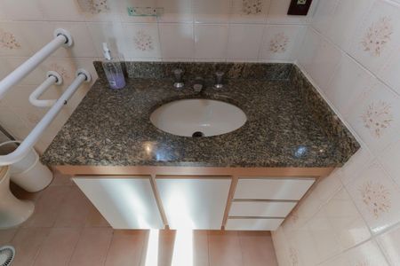 Apartamento à venda com 70m², 2 quartos e 2 vagasBanheiro