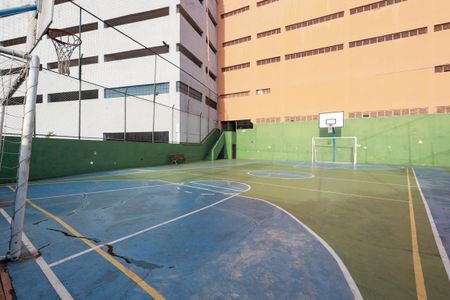 Apartamento à venda com 70m², 2 quartos e 2 vagasÁrea comum - Quadra esportiva