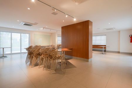 Apartamento à venda com 70m², 2 quartos e 2 vagasÁrea comum - Salão de festas