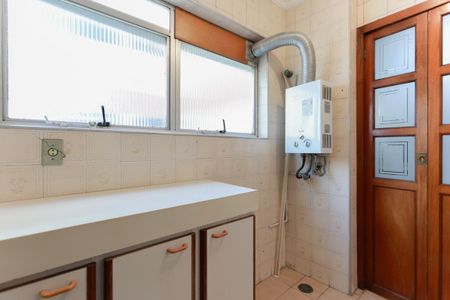 Apartamento à venda com 70m², 2 quartos e 2 vagasÁrea de serviço