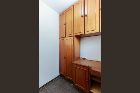 Apartamento à venda com 70m², 2 quartos e 2 vagasQuarto de serviço