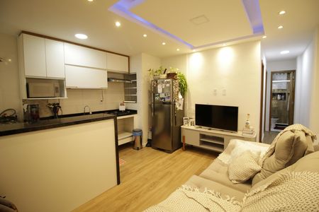 Apartamento à venda com 2 quartos, 42m² em Gardênia Azul, Rio de Janeiro