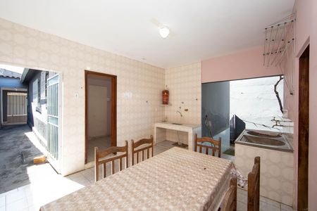 Apartamento para alugar com 220m², 3 quartos e 2 vagas Apartamento para alugar com 220m², 3 quartos e 2 vagasCOZINHA/AREA DE SERVICO