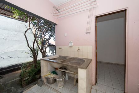 Apartamento para alugar com 220m², 3 quartos e 2 vagas Apartamento para alugar com 220m², 3 quartos e 2 vagasCOZINHA/AREA DE SERVICO
