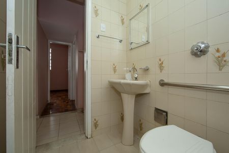 Apartamento para alugar com 220m², 3 quartos e 2 vagas Apartamento para alugar com 220m², 3 quartos e 2 vagasBANHEIRO1