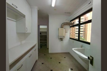 Apartamento para alugar com 317m², 4 quartos e 3 vagas