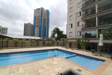Apartamento à venda com 55m², 2 quartos e 2 vagasÁrea comum - Piscina