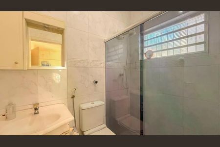 Casa à venda com 295m², 4 quartos e 4 vagas