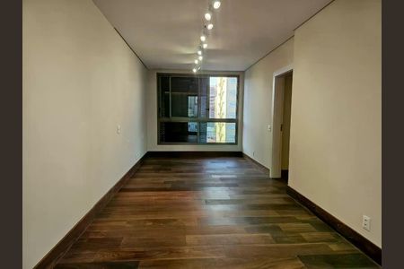 Apartamento à venda com 3 quartos, 257m² em Cambuí, Campinas