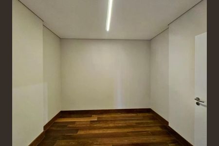 Apartamento à venda com 257m², 3 quartos e 5 vagas