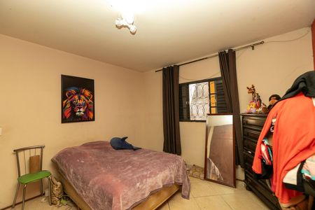Casa à venda com 250m², 3 quartos e 2 vagas Casa à venda com 250m², 3 quartos e 2 vagasQUARTO 2
