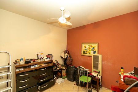 Casa à venda com 250m², 3 quartos e 2 vagas Casa à venda com 250m², 3 quartos e 2 vagasQUARTO 3