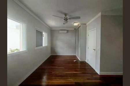 Casa de condomínio para alugar com 240m², 3 quartos e 4 vagas
