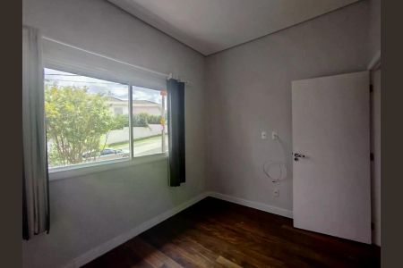 Casa de condomínio para alugar com 240m², 3 quartos e 4 vagas