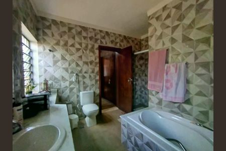 Casa de condomínio à venda com 1382m², 4 quartos e 8 vagas