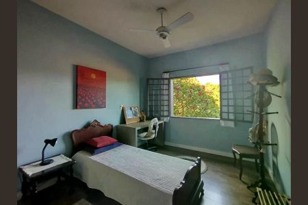 Casa de condomínio à venda com 1382m², 4 quartos e 8 vagas