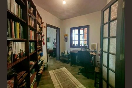 Casa de condomínio à venda com 1382m², 4 quartos e 8 vagas