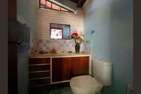 Casa de condomínio à venda com 1382m², 4 quartos e 8 vagas