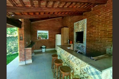 Casa de condomínio à venda com 1382m², 4 quartos e 8 vagas