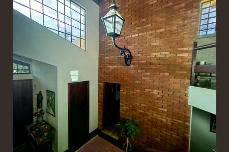 Casa de condomínio à venda com 1382m², 4 quartos e 8 vagas