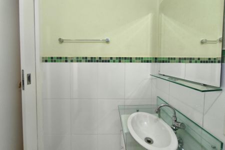 Apartamento para alugar com 60m², 2 quartos e 1 vaga Apartamento para alugar com 60m², 2 quartos e 1 vagaBanheiro