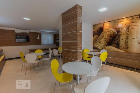 Apartamento para alugar com 60m², 2 quartos e 1 vaga Apartamento para alugar com 60m², 2 quartos e 1 vagaÁrea comum - Salão de festas