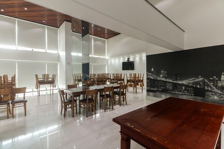 Apartamento para alugar com 179m², 3 quartos e 2 vagasÁrea Comum 