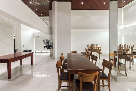 Apartamento para alugar com 179m², 3 quartos e 2 vagasÁrea Comum 