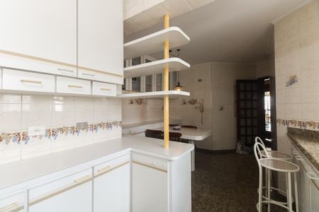 Apartamento para alugar com 179m², 3 quartos e 2 vagasCozinha 