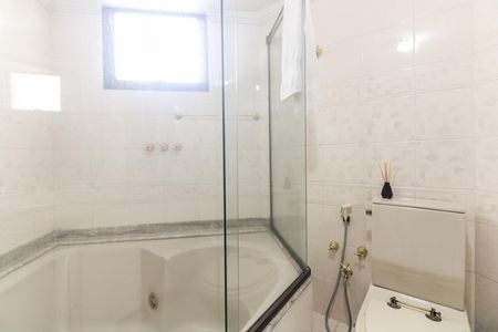 Apartamento para alugar com 179m², 3 quartos e 2 vagasBanheiro Suíte 1