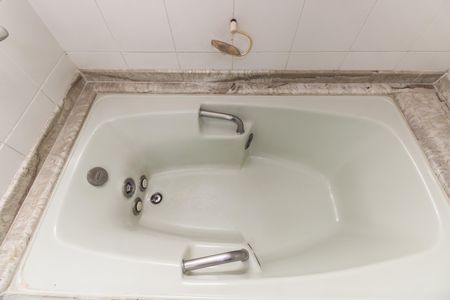 Apartamento para alugar com 179m², 3 quartos e 2 vagasBanheiro Suíte 2 