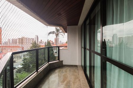 Apartamento para alugar com 179m², 3 quartos e 2 vagasVaranda 