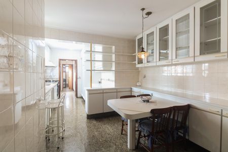 Apartamento para alugar com 179m², 3 quartos e 2 vagasCozinha 