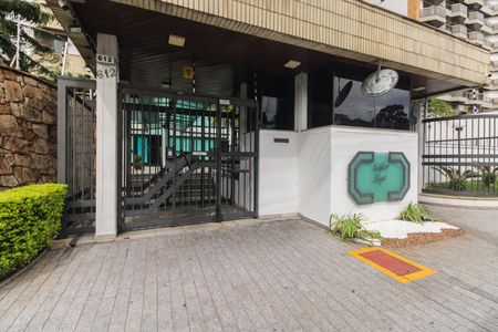 Apartamento para alugar com 179m², 3 quartos e 2 vagasFachada 