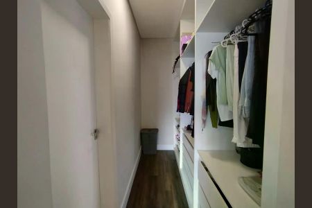 Casa de condomínio à venda com 333m², 5 quartos e 4 vagas
