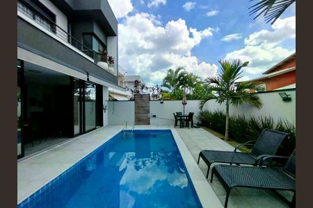 Casa de condomínio à venda com 333m², 5 quartos e 4 vagas