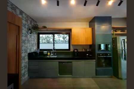 Casa de condomínio à venda com 333m², 5 quartos e 4 vagas
