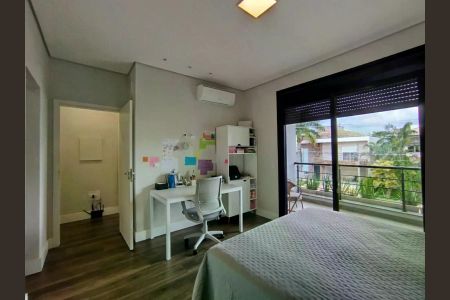 Casa de condomínio à venda com 333m², 5 quartos e 4 vagas