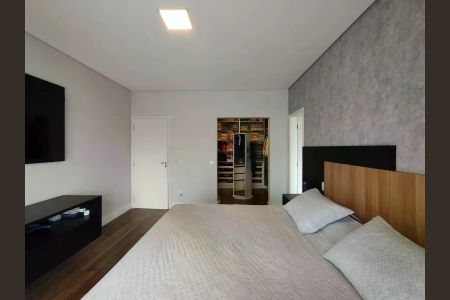 Casa de condomínio à venda com 333m², 5 quartos e 4 vagas