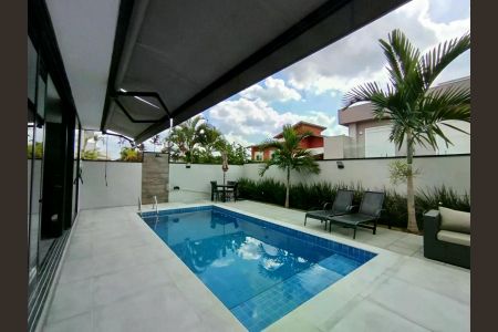 Casa de condomínio à venda com 333m², 5 quartos e 4 vagas