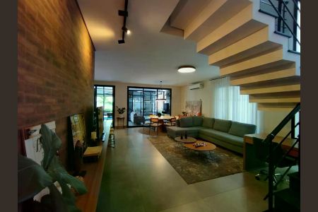 Casa de condomínio à venda com 333m², 5 quartos e 4 vagas