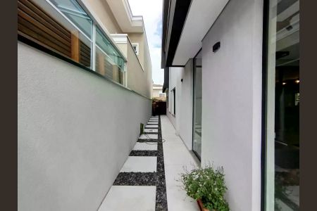 Casa de condomínio à venda com 333m², 5 quartos e 4 vagas