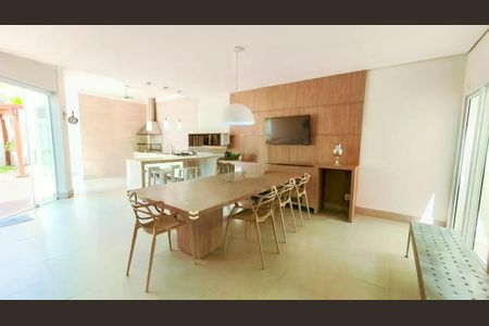 Casa de Condomínio para alugar com 3 quartos, 276m² em Swiss Park, Campinas