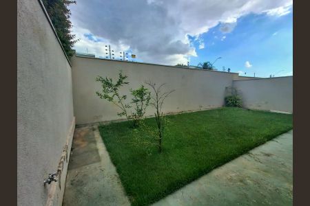 Casa de condomínio para alugar com 283m², 3 quartos e 2 vagas