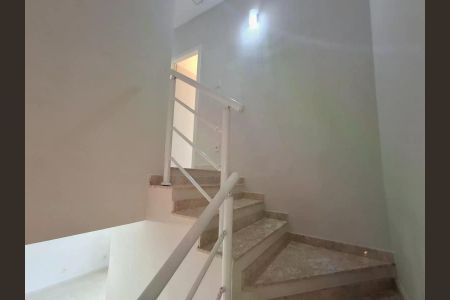 Casa de condomínio para alugar com 283m², 3 quartos e 2 vagas