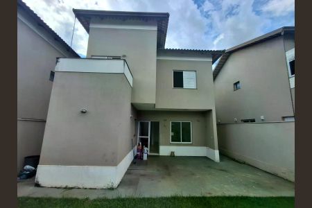 Casa de condomínio para alugar com 283m², 3 quartos e 2 vagas