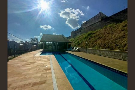 Casa de condomínio para alugar com 200m², 4 quartos e 2 vagas